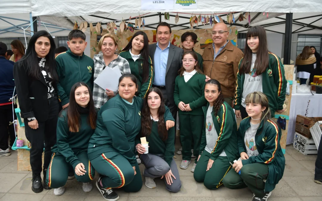 Andrés Watson tomó juramento ambiental a estudiantes varelenses