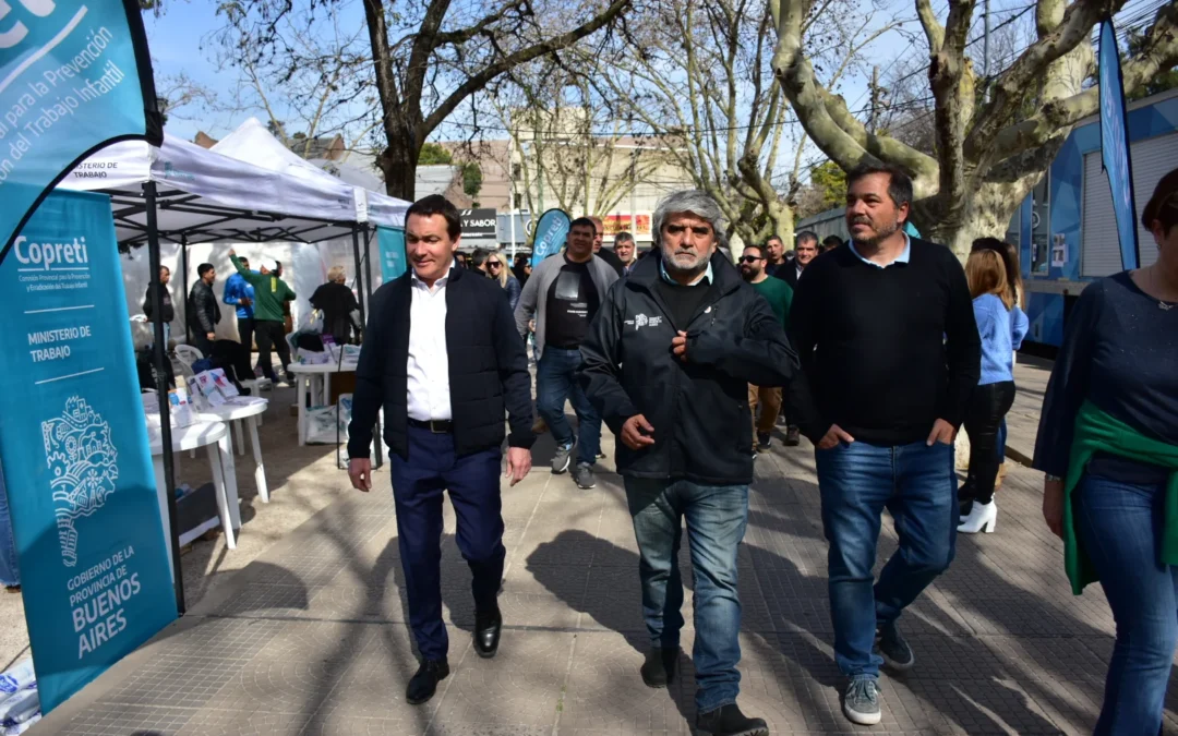 El Ministro de Trabajo provincial en una jornada por los niños varelenses