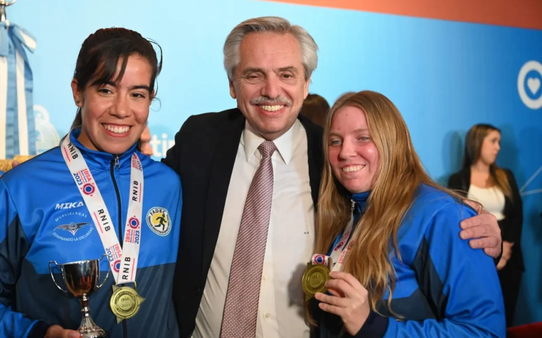 Una varelense campeona del mundo con Las Murciélagas