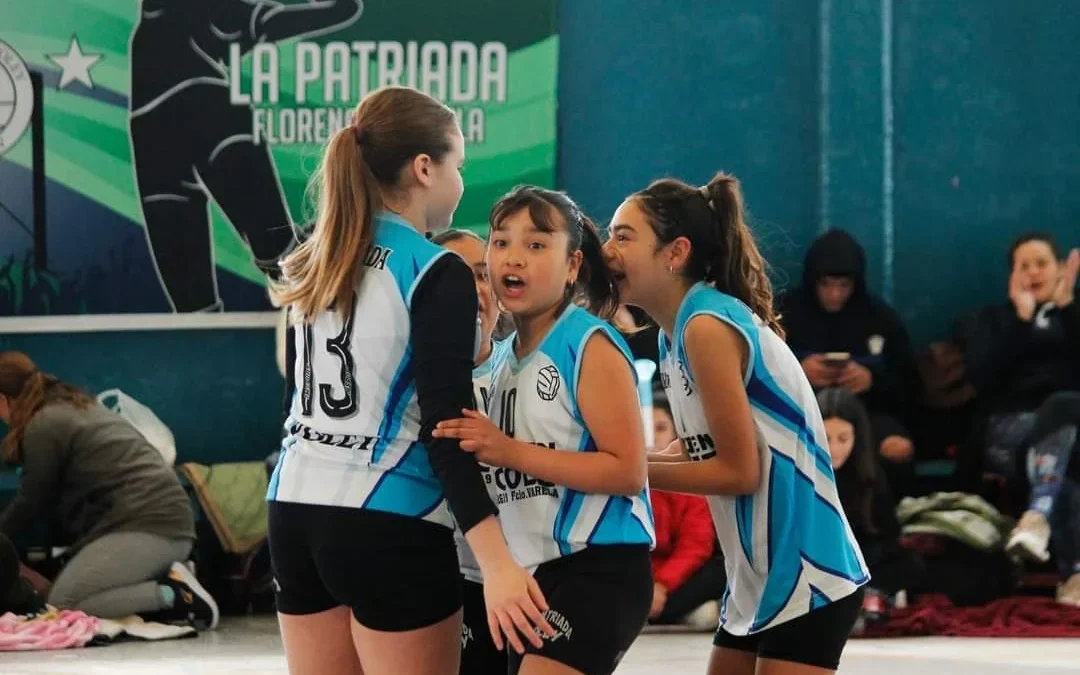 Varelenses campeonas en la Federación Metropolitana de Vóley