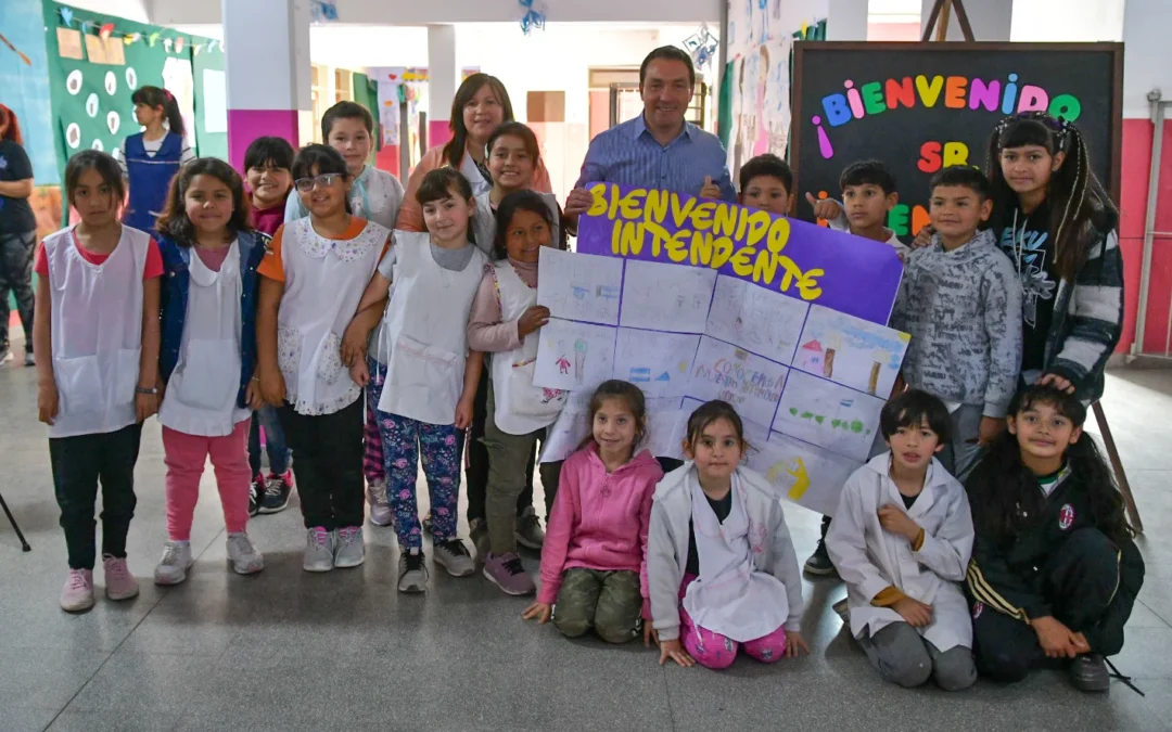 Andrés Watson supervisó la culminación de los trabajos en la instalación de gas en la Primaria Nº63
