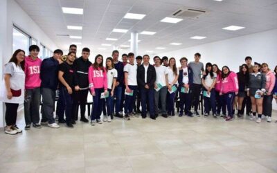 Estudiantes del Instituto Santa Lucía visitaron el  Parque Industrial y Tecnológico de Florencio Varela