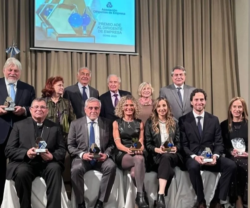 El Obispo Tissera recibió una distinción por el trabajo de Cáritas Argentina