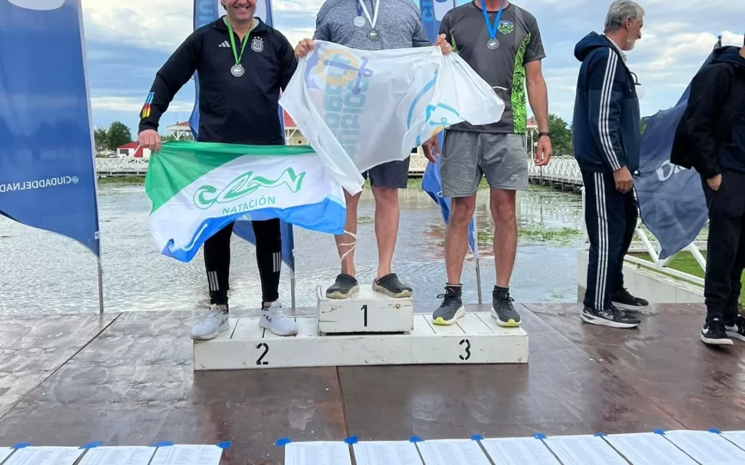 Nadador varelense subió al podio en competencia de aguas abiertas