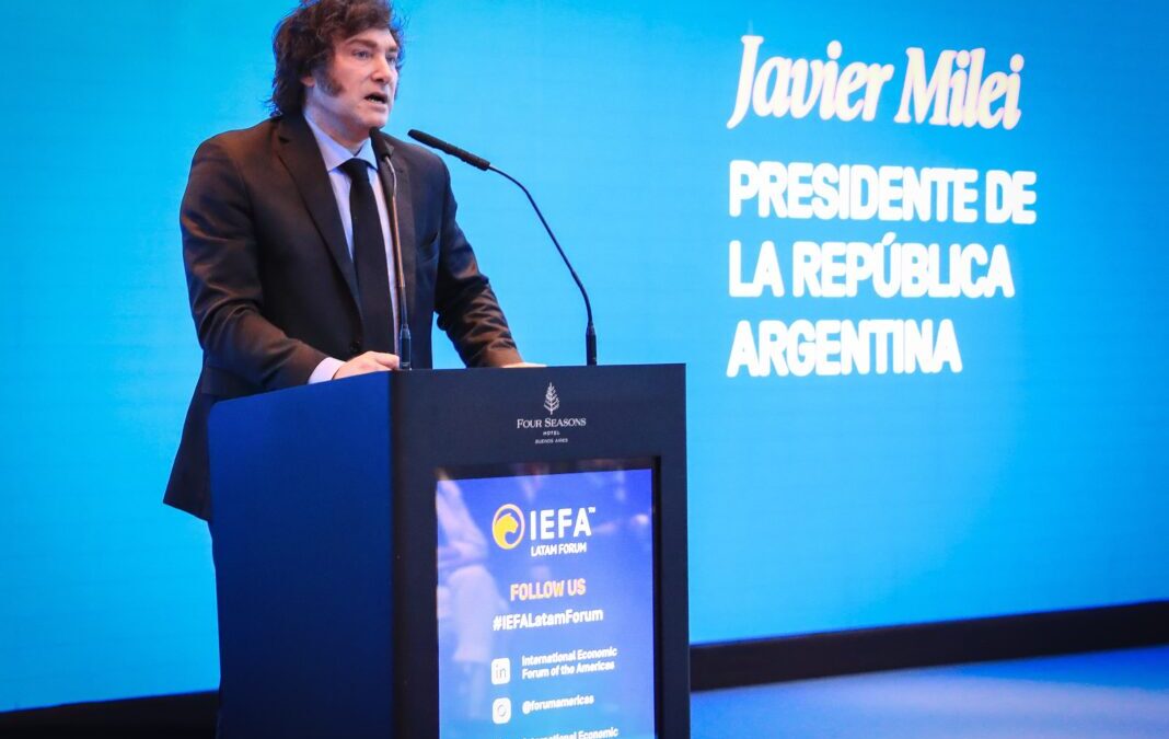 La Motosierra de Milei va por 70.000 empleados públicos