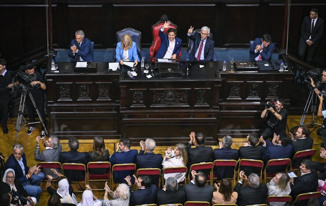 Kicillof puso en duda su participación en el Pacto de Mayo: “Arranquen si no llegamos”