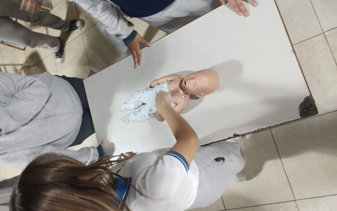 Comenzaron las capacitaciones sobre reanimación cardiopulmonar en las escuelas