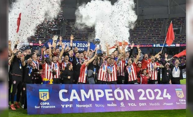 Estudiantes se consagró campeón de la Copa  de la Liga al vencer a Vélez en los penales