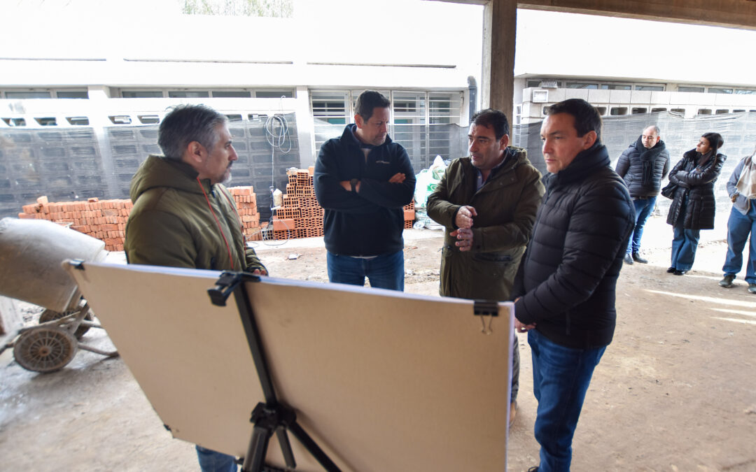 Avanza la construcción del Salón de Usos Múltiples en el Centro de Salud de Santa Rosa