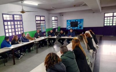 Bosques: Trece colegios reclamaron a  la policía mayor presencia y seguridad