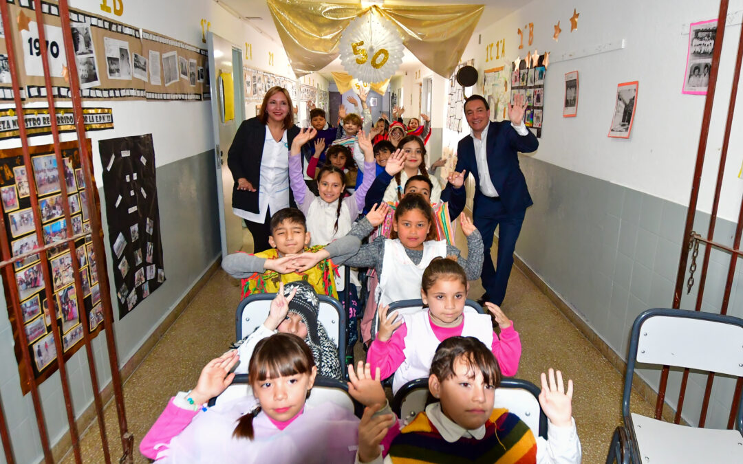 Conmemoraron los 50 años  de la Escuela Primaria Nº 33