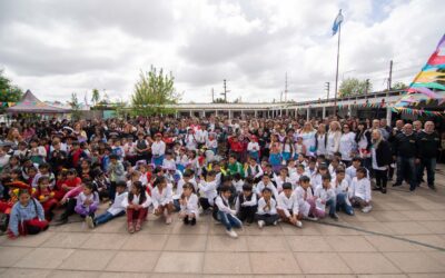 La Escuela Primaria Nº5 celebró 125  años de educación en Villa San Luis