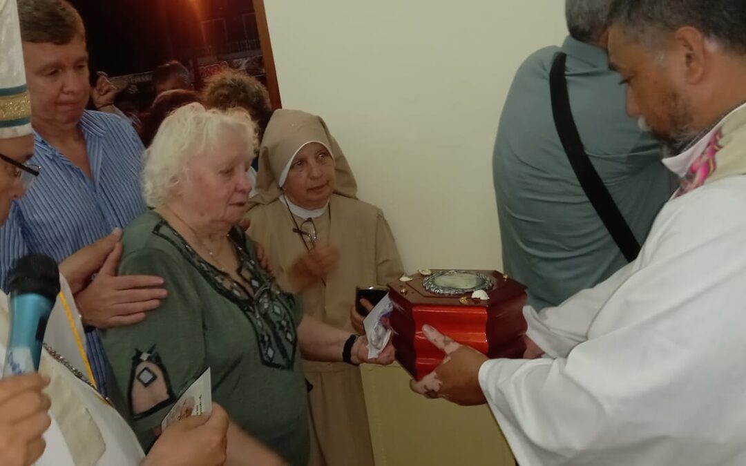 Depositaron las cenizas del Padre Miguel  en la Parroquia de la Medalla Milagrosa