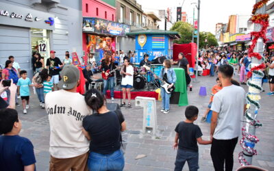 Se realizó el Paseo de  Navidad de Florencio Varela