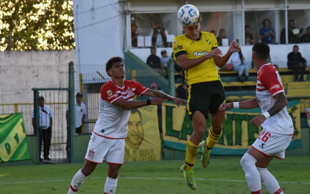 Defensa y Justicia cortó el invicto de  Estudiantes con un agónico triunfo