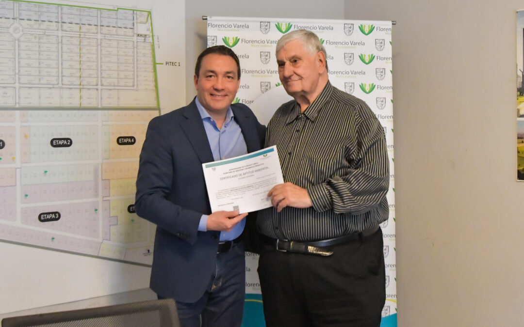 El Municipio entregó certificados de Aptitud Ambiental y reveló que  4012 varelenses perdieron sus empleos en tres meses del 2025