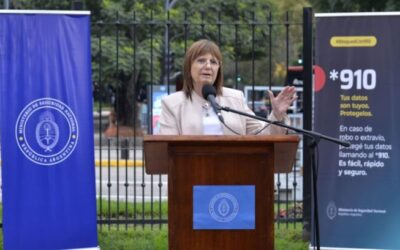Patricia Bullrich renovó la línea *910 para bloqueo inmediato de celulares robados