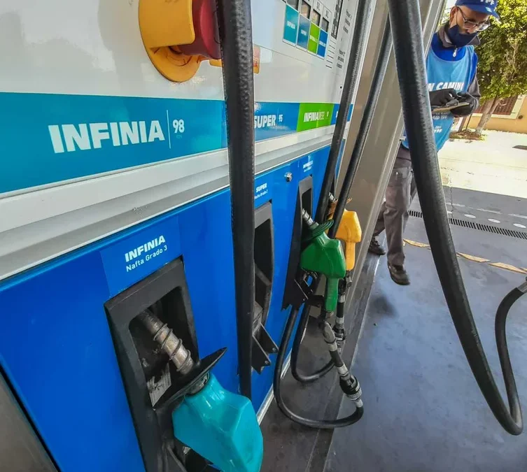 Los precios de los combustibles vuelven a subir desde este domingo