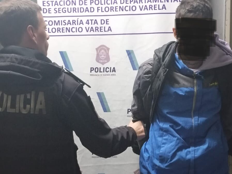 Bosques: Sujeto detenido con moto robada y un 22 largo