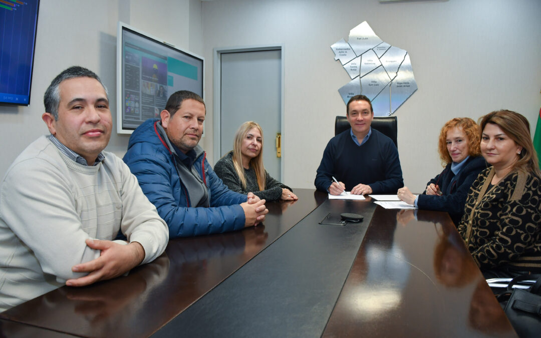 Se gestó la firma en la escrituración de 18 hectáreas  para el Cementerio Municipal de Florencio Varela