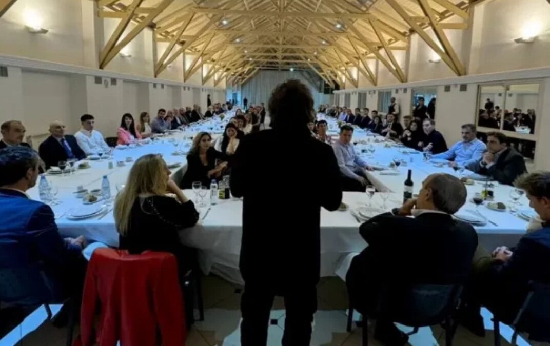 ¿Cuántos “héroes” necesita el Gobierno?