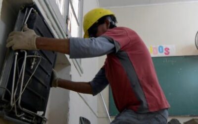 Crece el repudio al recorte de fondos en los Consejos Escolares