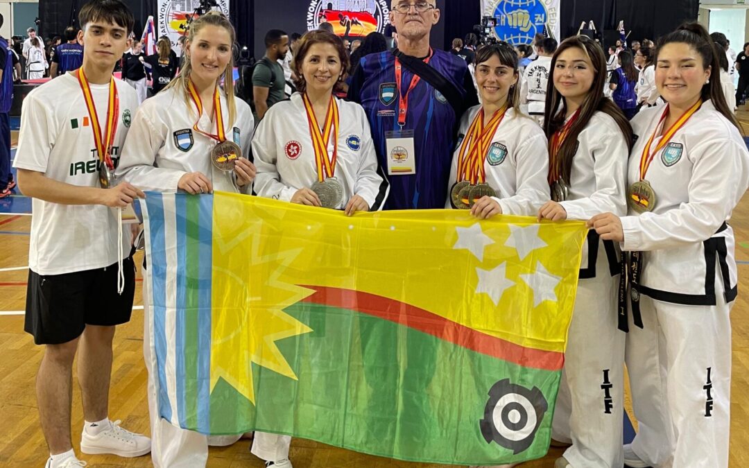 Varelenses y campeones  mundiales de Taekwondo