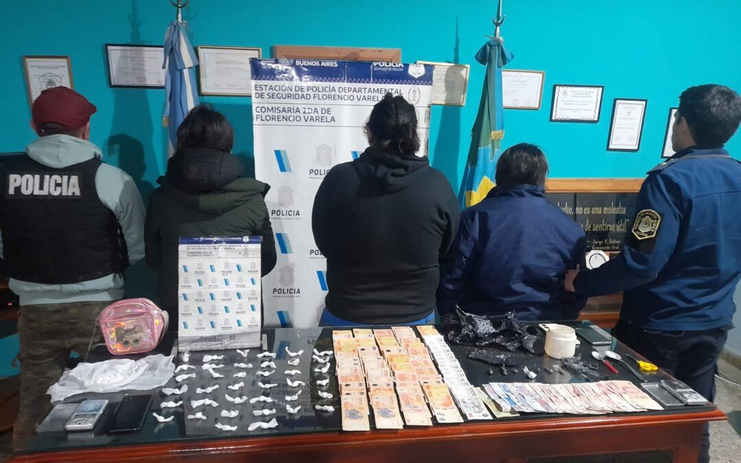 Capturaron a dos mujeres y un hombre por venta de drogas