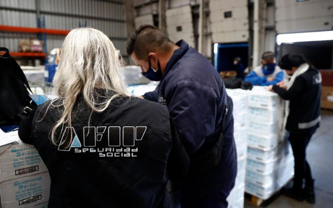 “Trabajo en negro (de un  extremo al otro y sin solución)”