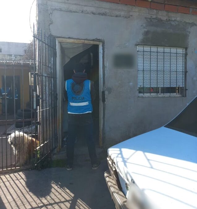 Le prestó el celular al hijo de su pareja y  le descubrieron imágenes de abuso sexual  infantil: se fugó y lo atraparon en Varela