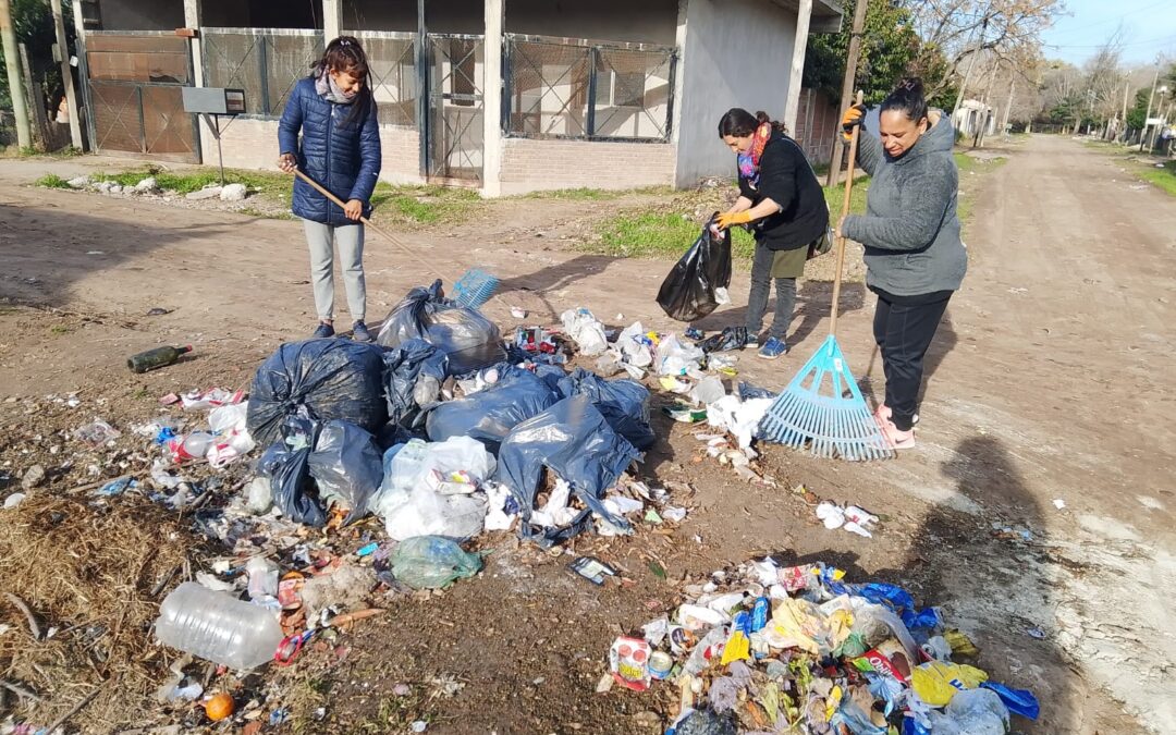 Las mujeres que recogen la basura en barrios profundos de Florencio Varela
