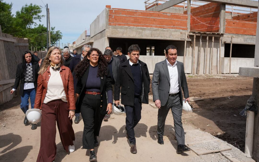 Watson y Kicillof verificaron la construcción de  una obra escolar histórica para Florencio Varela
