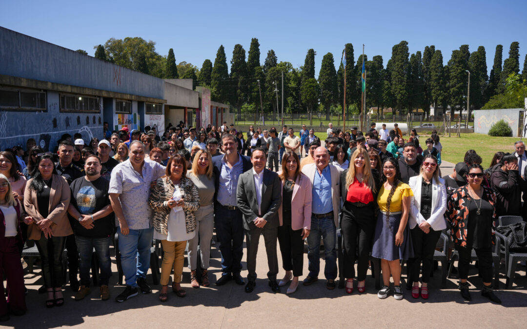 La comunidad educativa eligió  el nombre «Pte. Néstor Carlos Kirchner» para la Secundaria Nº14