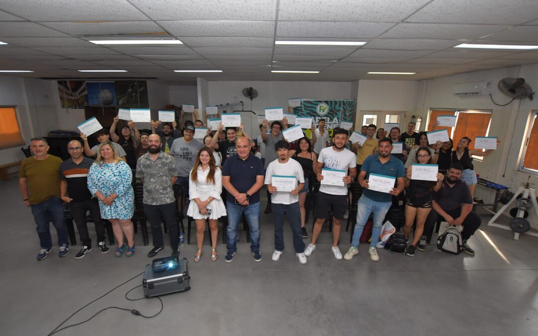 Cierre del ciclo 2025 para los talleres municipales de relato deportivo y de creación musical