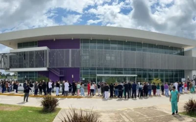En alarma por la privatización de hospitales, el Colegio de Médicos reunió de urgencia su Consejo