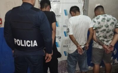 San Eduardo: Robo, persecución, choque y tres aprehendidos