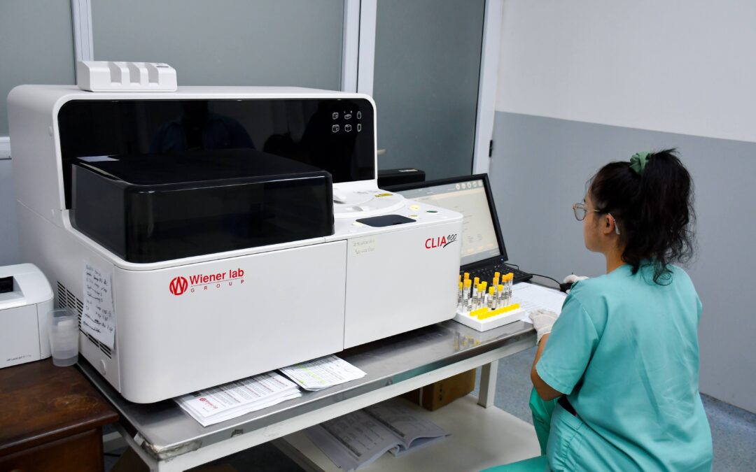 Entregan equipamiento para estudios médicos adquirido con recursos municipales