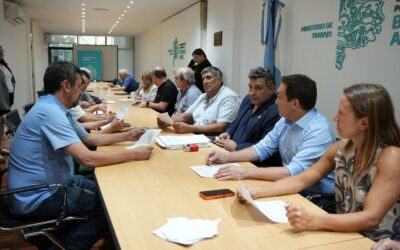 El intendente Andrés Watson anunció la normalización  del servicio de transporte público de pasajeros local