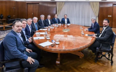 Caputo se reunió con supermercadistas y apuntó a las tasas municipales