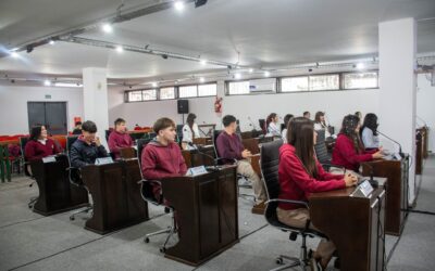 La Libertad Avanza impulsa una reforma para que los jóvenes puedan ser concejales desde los 18 años