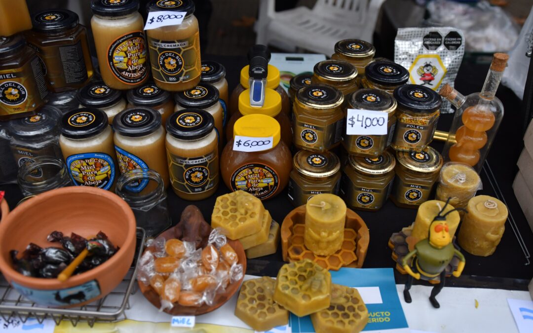 Productos artesanales y valores  accesibles en el «Paseo de la miel»