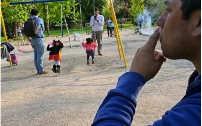Restringirían el consumo de tabaco  en plazas y parques bonaerenses