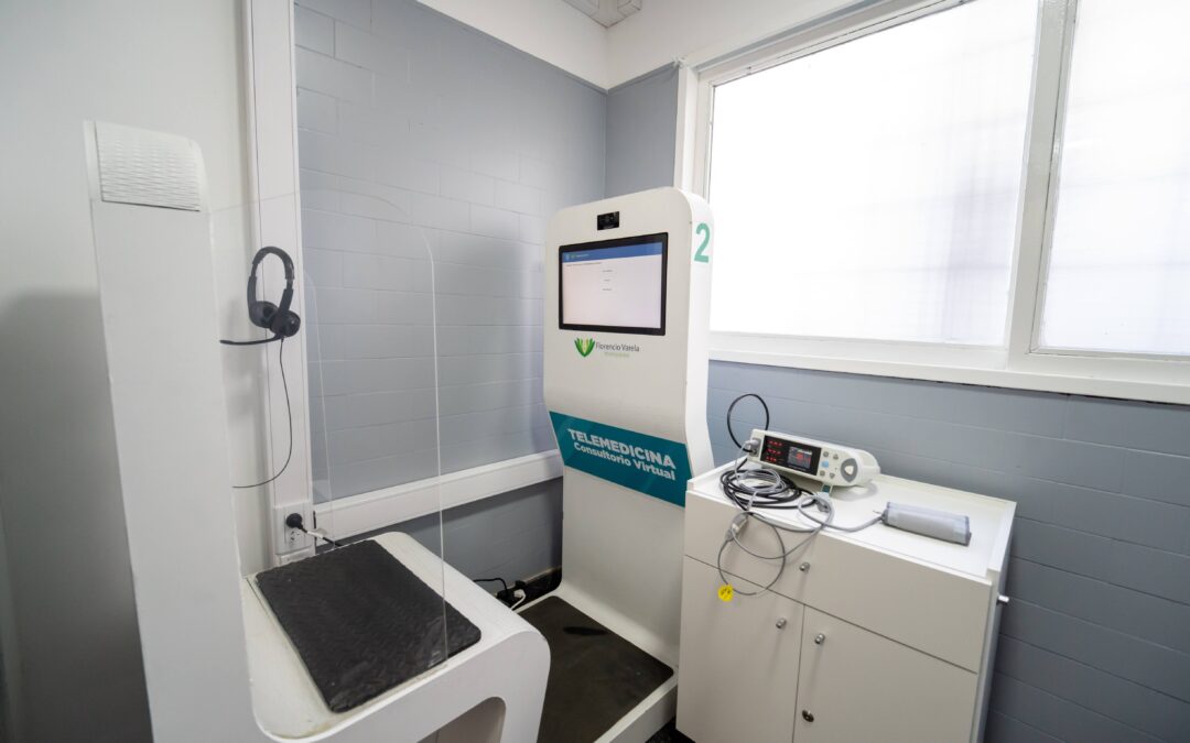 El municipio instaló una cabina de atención  médica en el Centro de Salud de Km 26,700