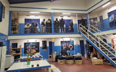 «Empiecen a sacar la falopa»: sospechan que se  filtró un allanamiento en la cárcel de Florencio Varela