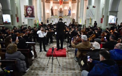 La Orquesta Sinfónica Municipal deleitó al público con melodías icónicas