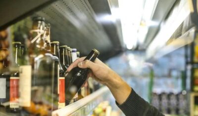 Provincia: LLA impulsa cambios en la ley que regula la venta de alcohol