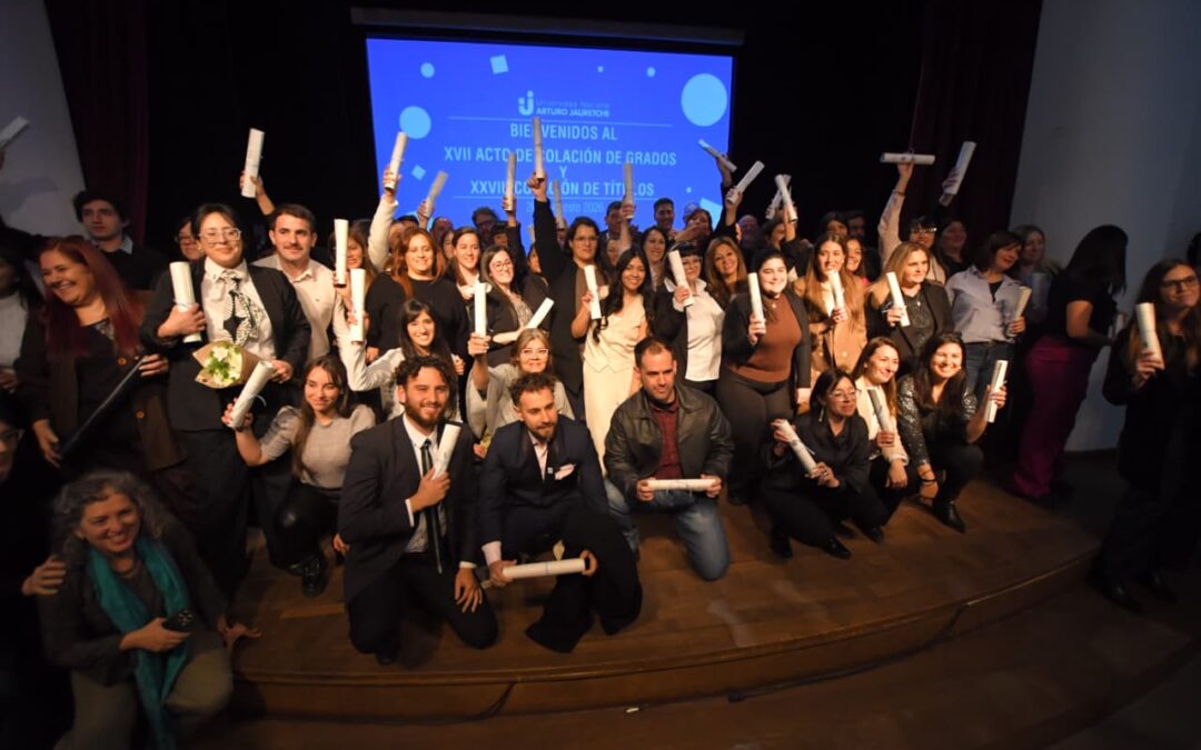58 nuevos y nuevas profesionales surgieron de la UNAJ
