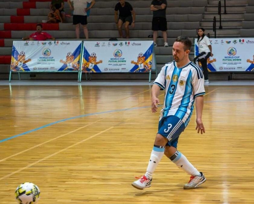 Ignacio Bértoli alcanzó el podio en el Mundial de Futsal Down
