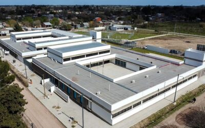 Kicillof inauguró un Polo Educativo en Florencio Varela: “Esto hay que hacerlo en toda la Argentina”