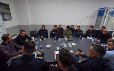 Seguridad: Renuncias y reunión oficial con las fuerzas policiales